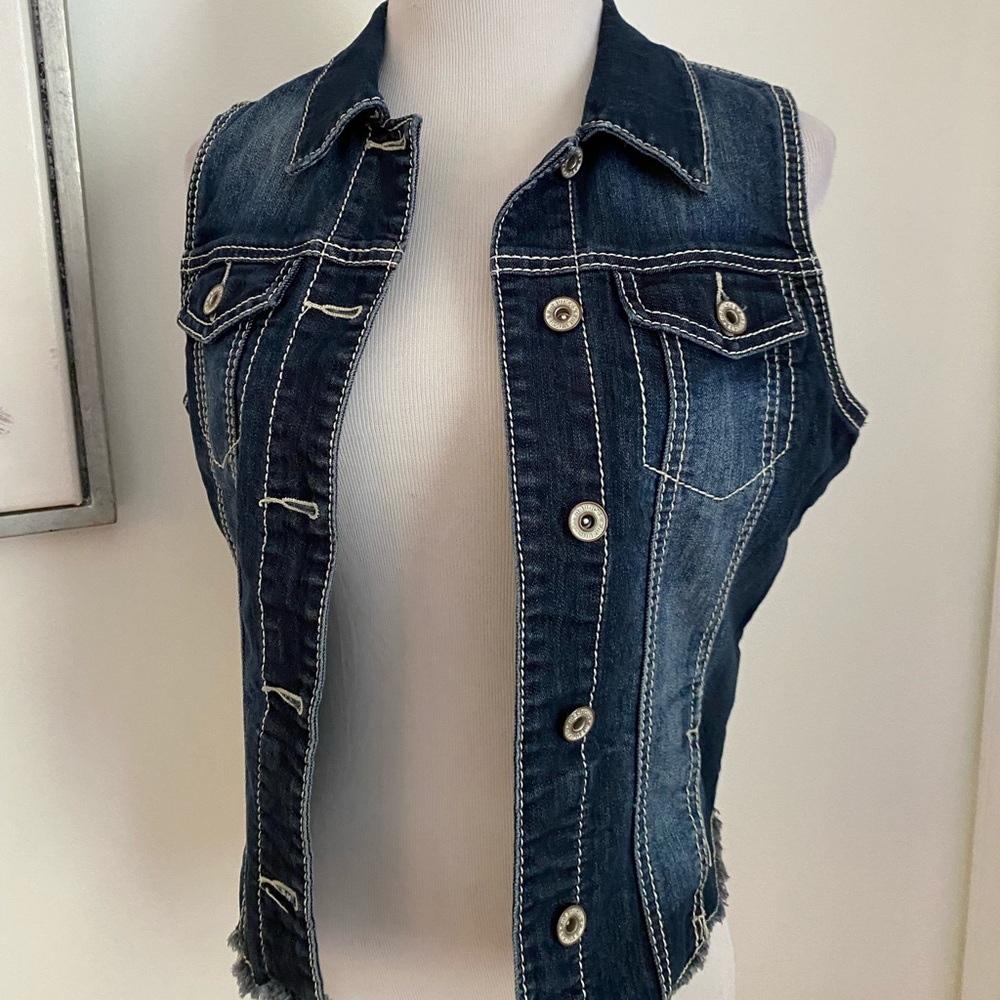 Maurices Dark Wash Jean Denim Vest Size Small